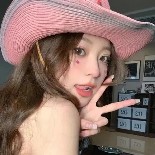 国民男神深夜密会神秘女子，粉丝集体脱粉，一个月引热议